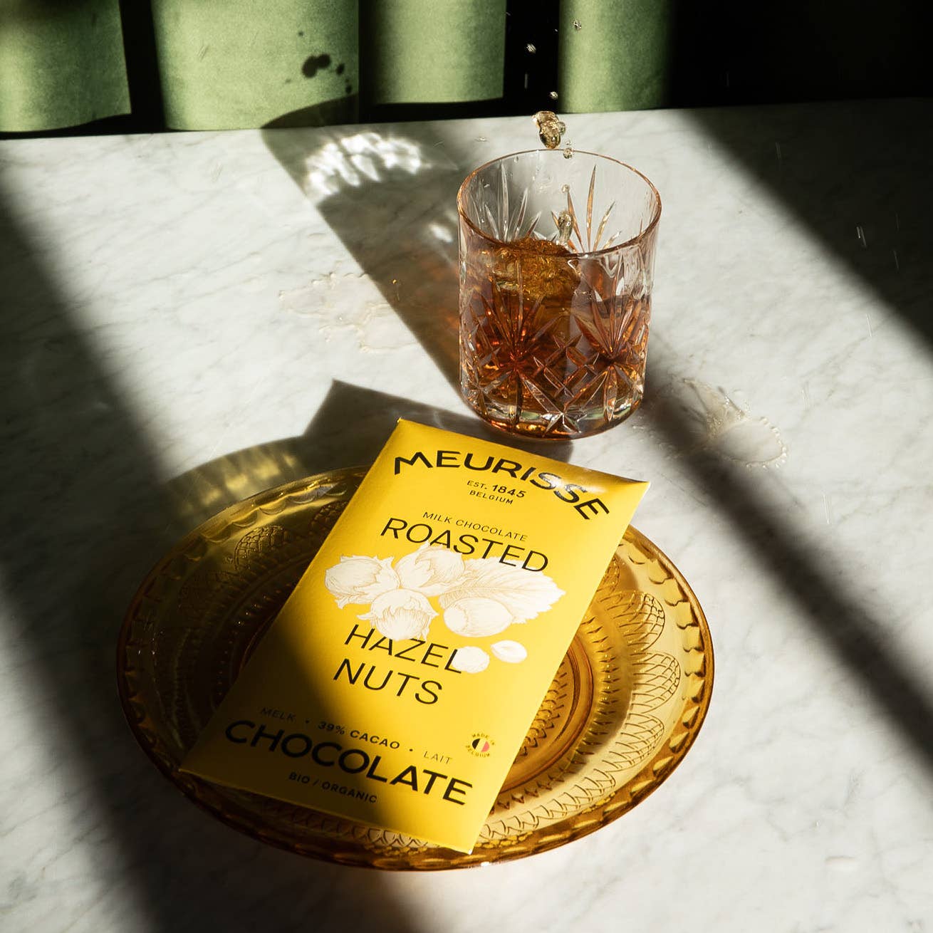 Organic Milk Chocolate with Roasted Hazelnuts (100g)