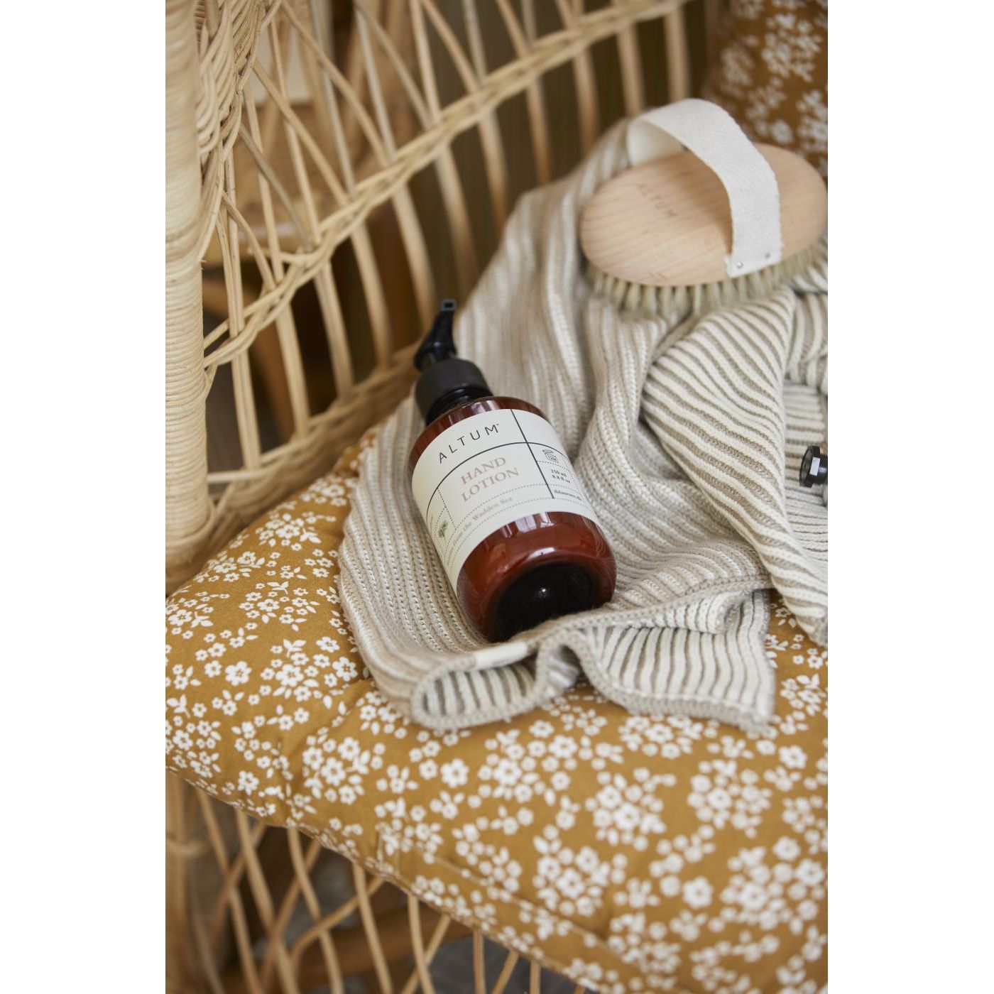 Exfoliating Bath Brush - TheGiftCoMalta
