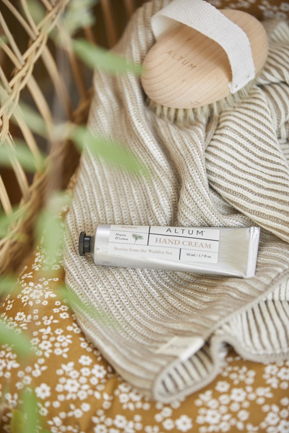 Exfoliating Bath Brush - TheGiftCoMalta