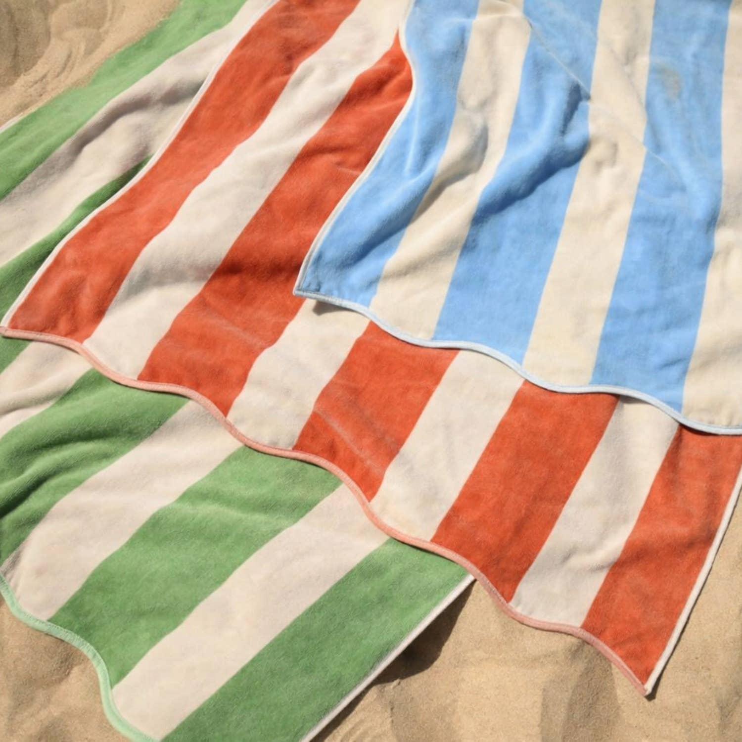 Large Scalloped Striped Beach Towel 90 x 170cm - 100% Cotton: Burnt Orange