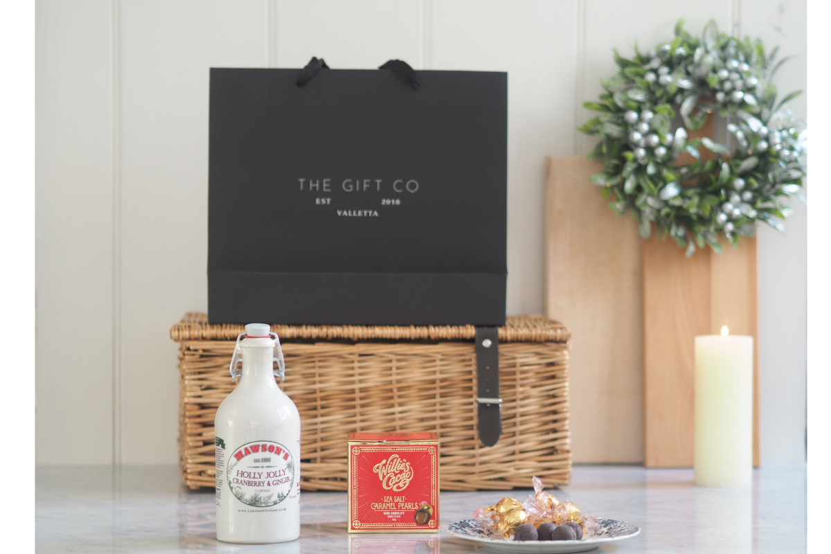 The Fine Festive Provisions Set