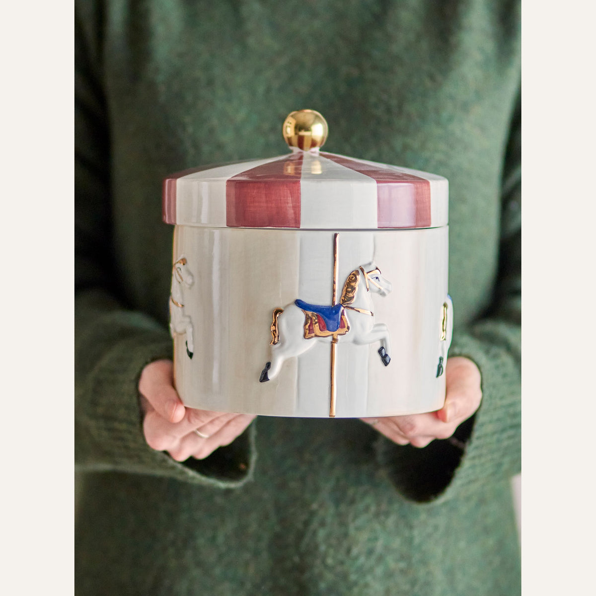Merry-go-round Jar w/Lid