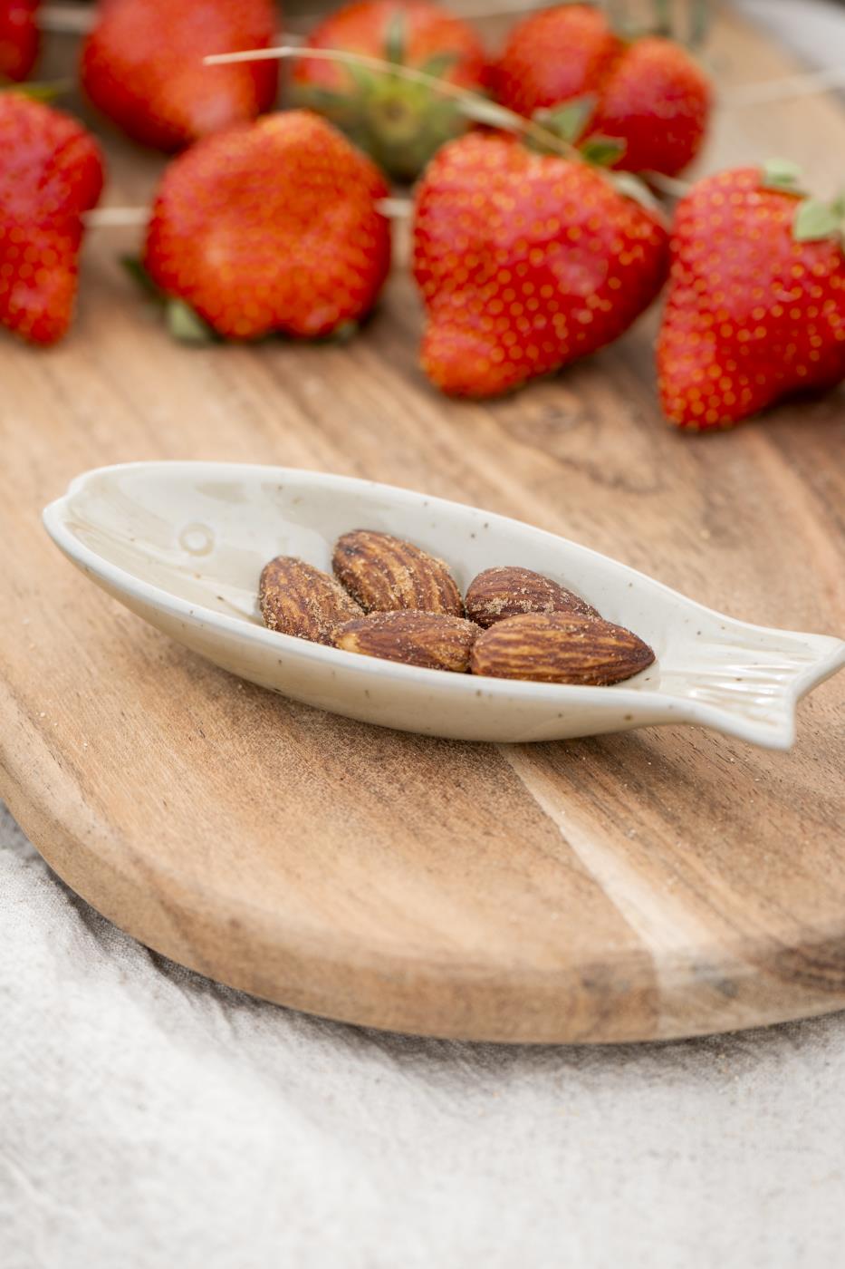 Oval Cutting Board - TheGiftCoMalta