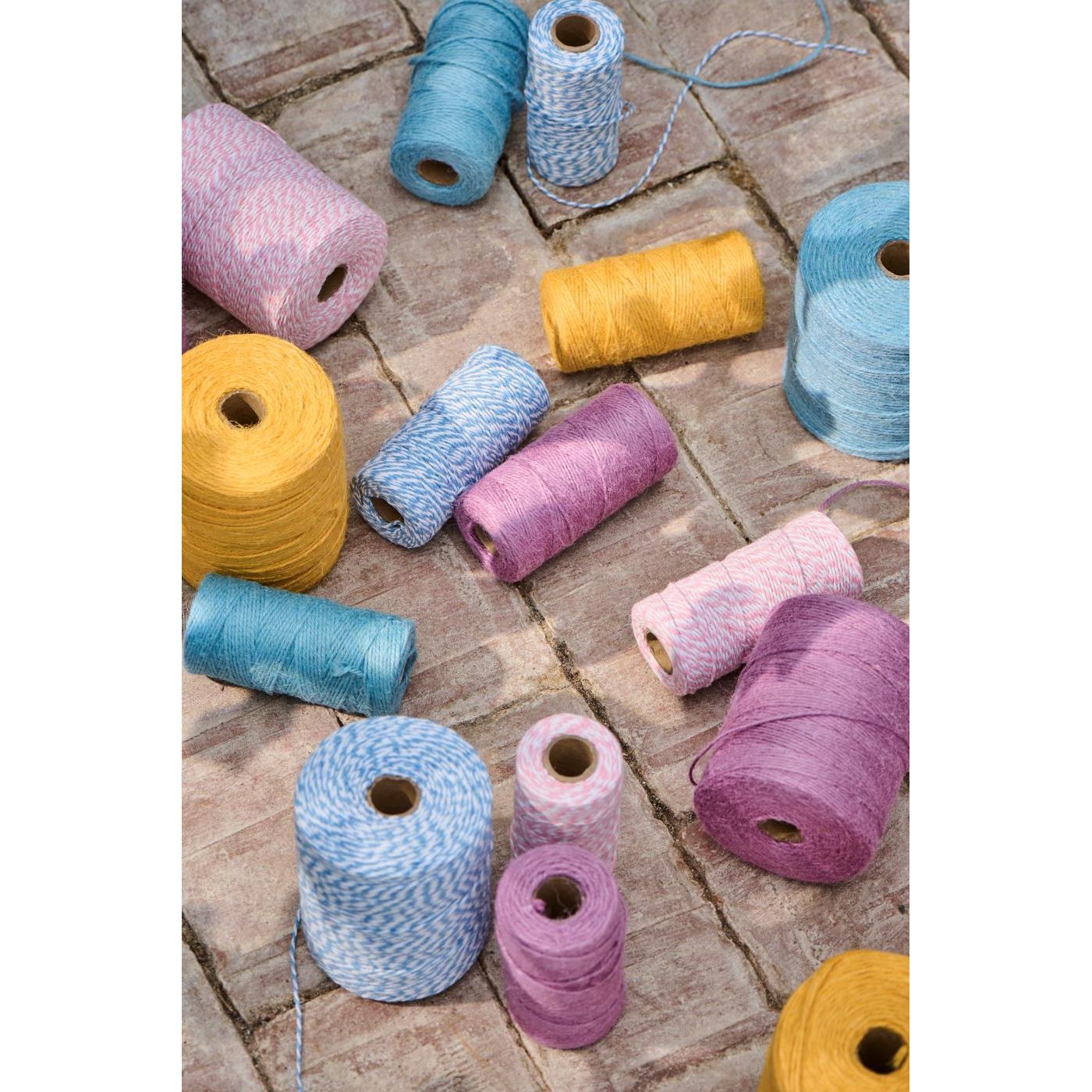 String light pink/white 100 m - TheGiftCoMalta