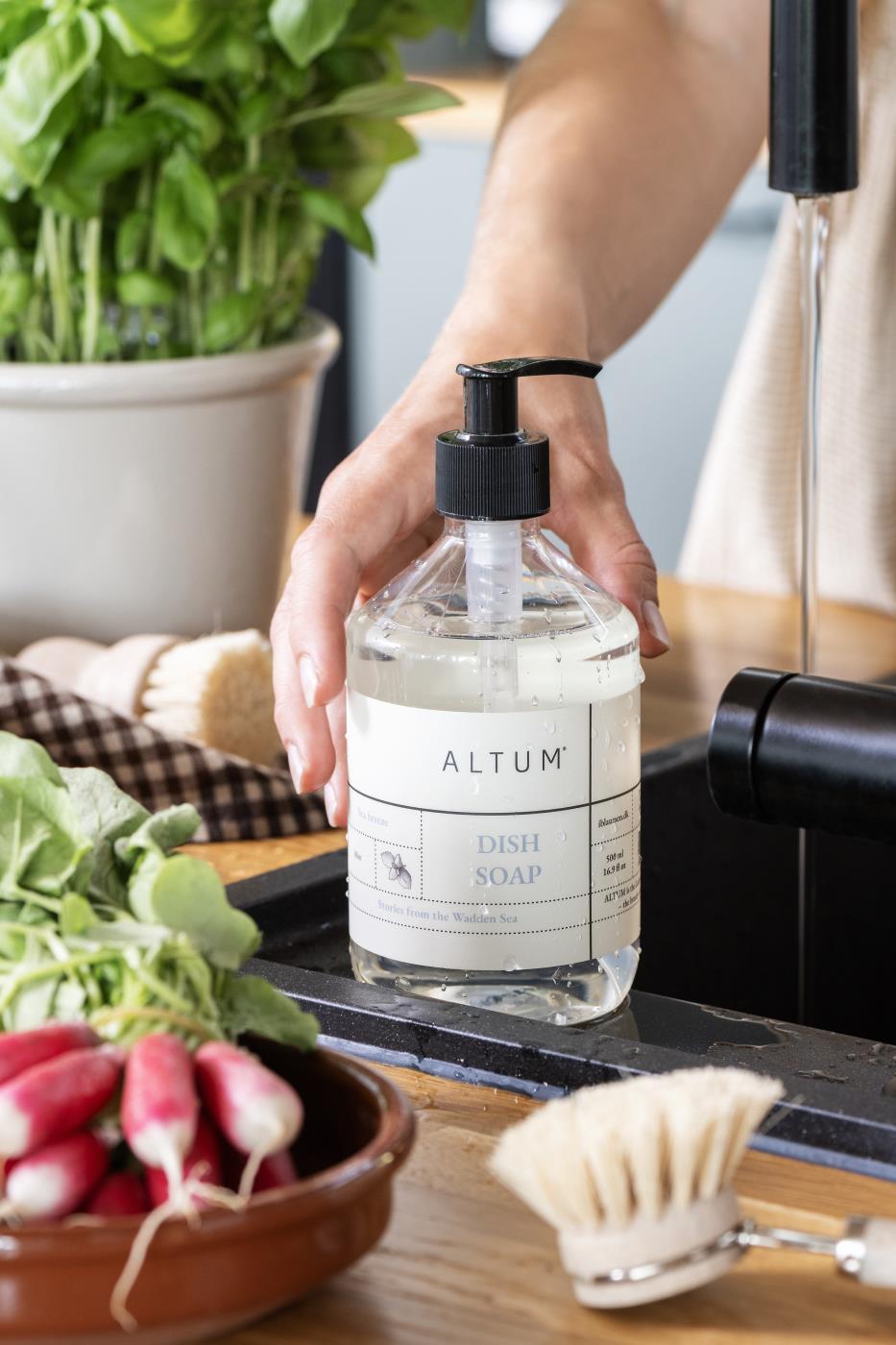 Dish Brush - TheGiftCoMalta