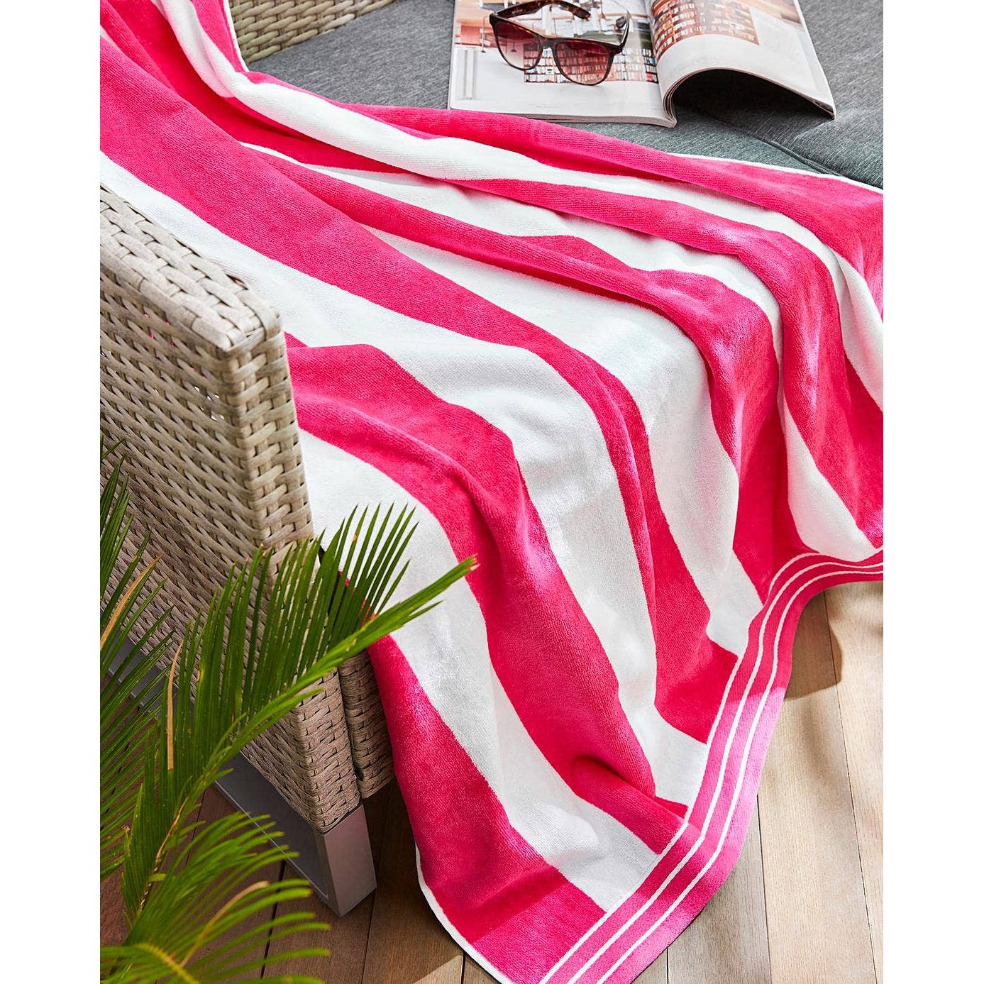 Jumbo Cabana Stripe Beach Towels - 100 x 180cm : Navy/White