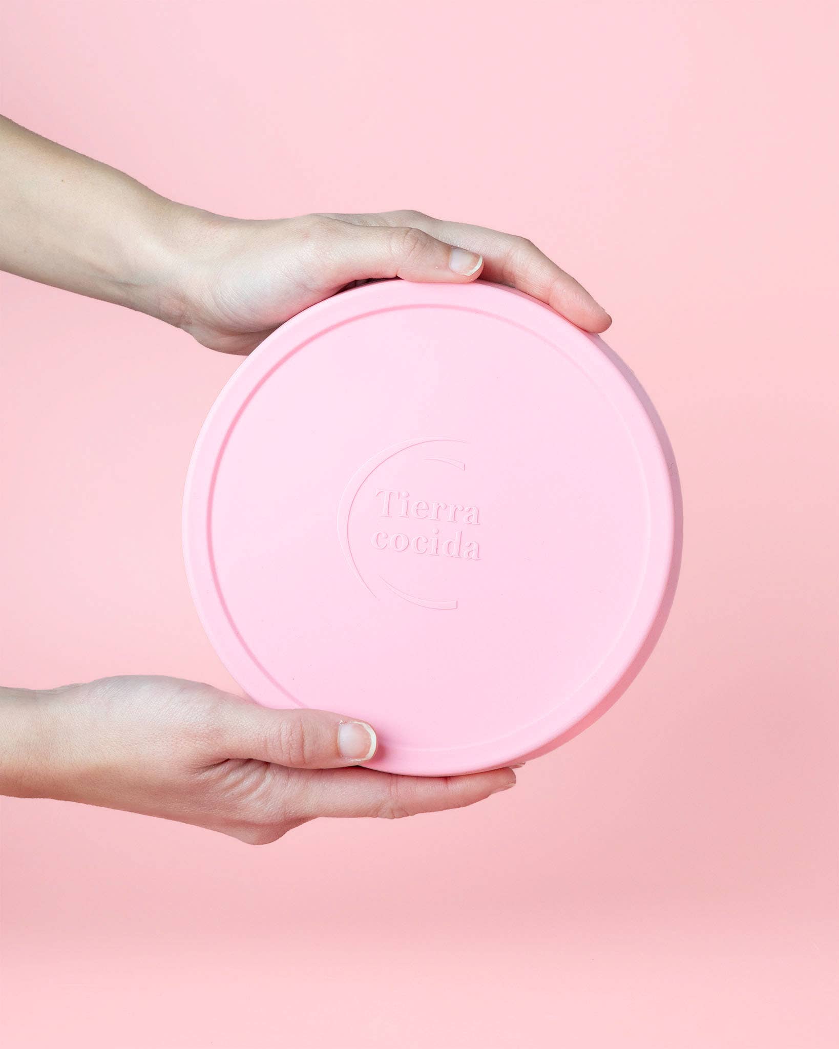 3-in-1 Ceramic Garlic Grater with Lid – CINNAMON Edition