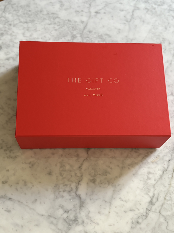 RED GIFT BOX MEDIUM - TheGiftCoMalta